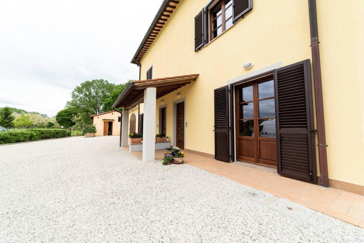 Appartamento Nella Campagna Di Certaldo Il Ciliegio エクステリア 写真
